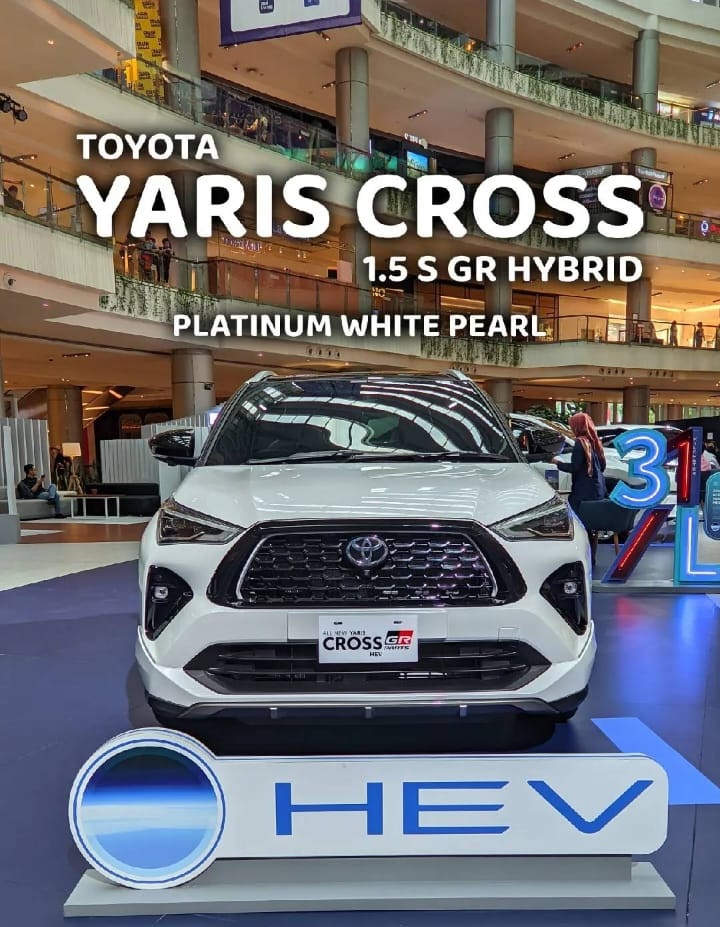 YARIS CROSS