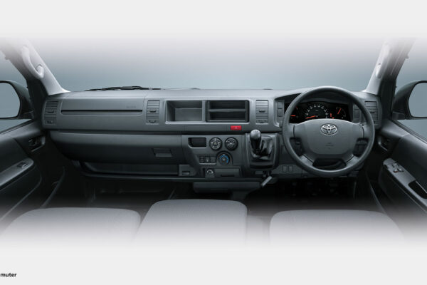HIACE COMMUTER