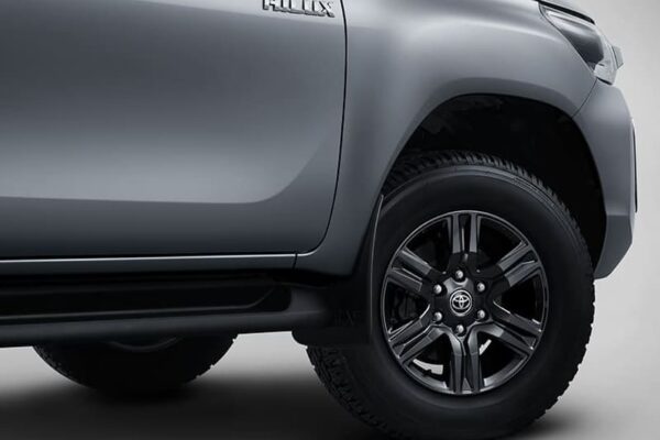HILUX DOUBLE CABIN