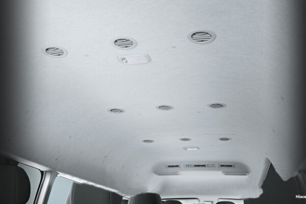 HIACE COMMUTER